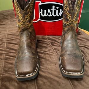 Justin Boots Men's Brown and Tan Western Boots